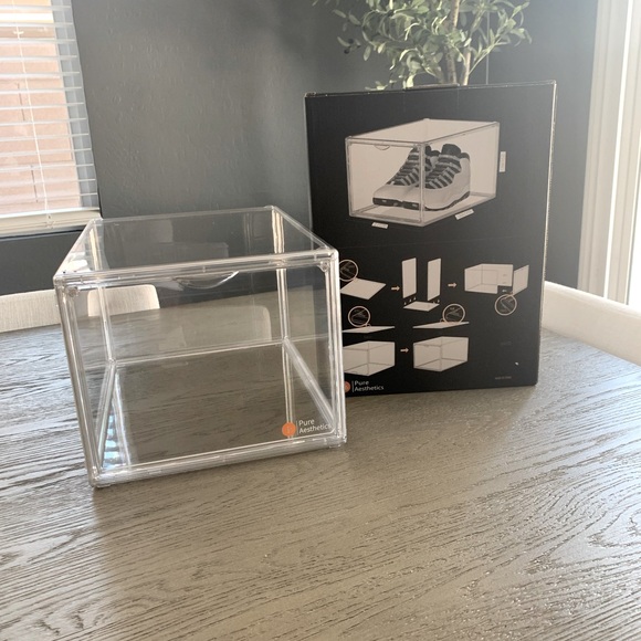Pure Aesthetics: Acrylic Clear Shoe Boxes for Up to Size 13 (Front Opening) - Picture 2 of 9